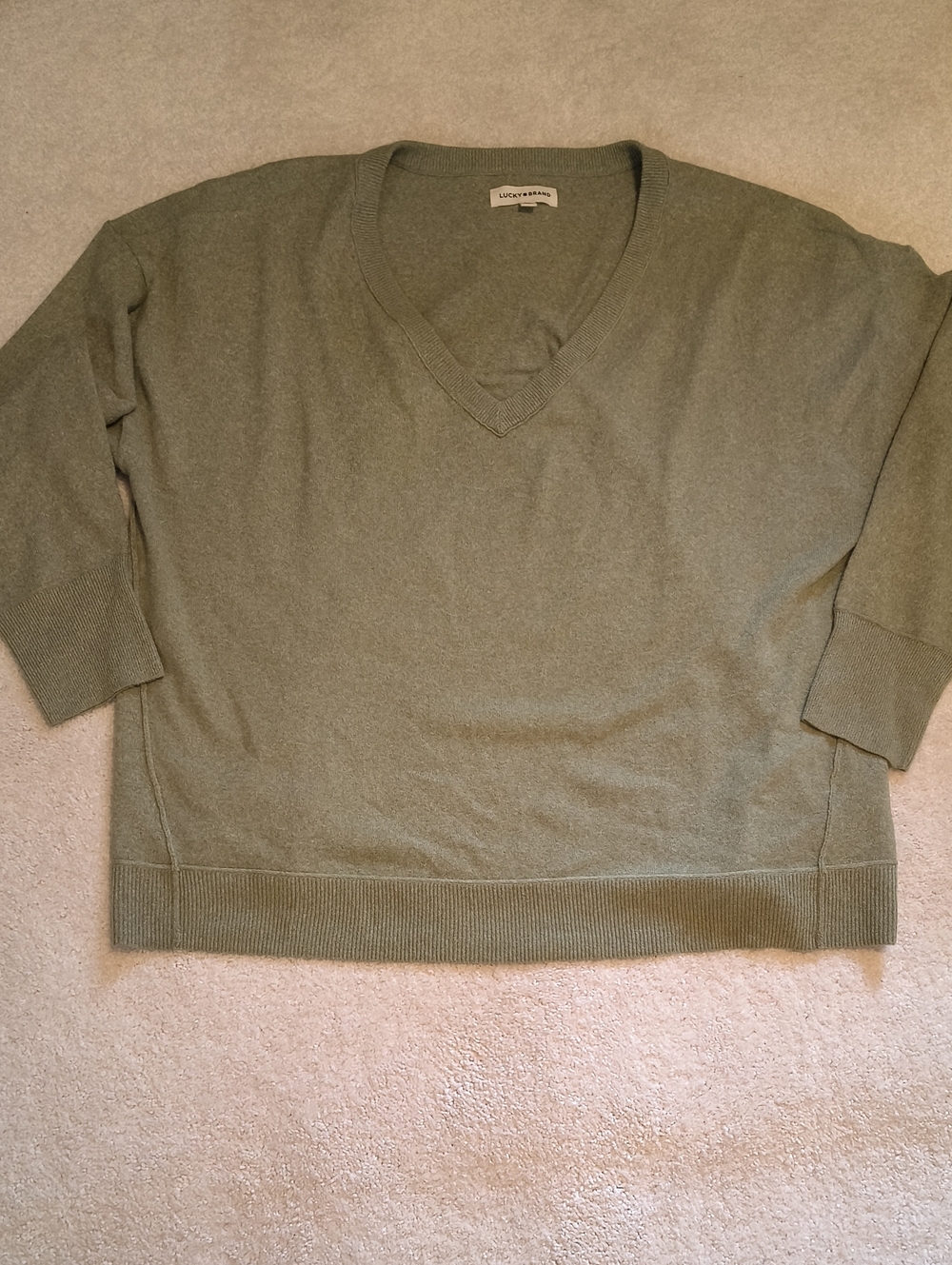 Men's Lucky Brand Olive V-Neck Pullover Sweater. Lightweight and Soft. XXL